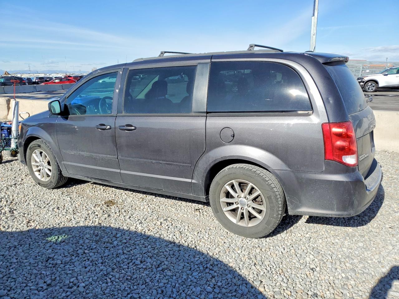 2016 Dodge Caravan VIN 2C4RDGCGXGR180259 photo 2