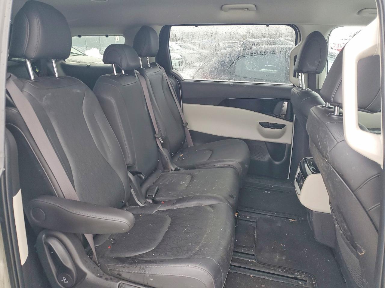 2024 KIA Carnival e VIN KNDNC5H38R6324414 photo 11