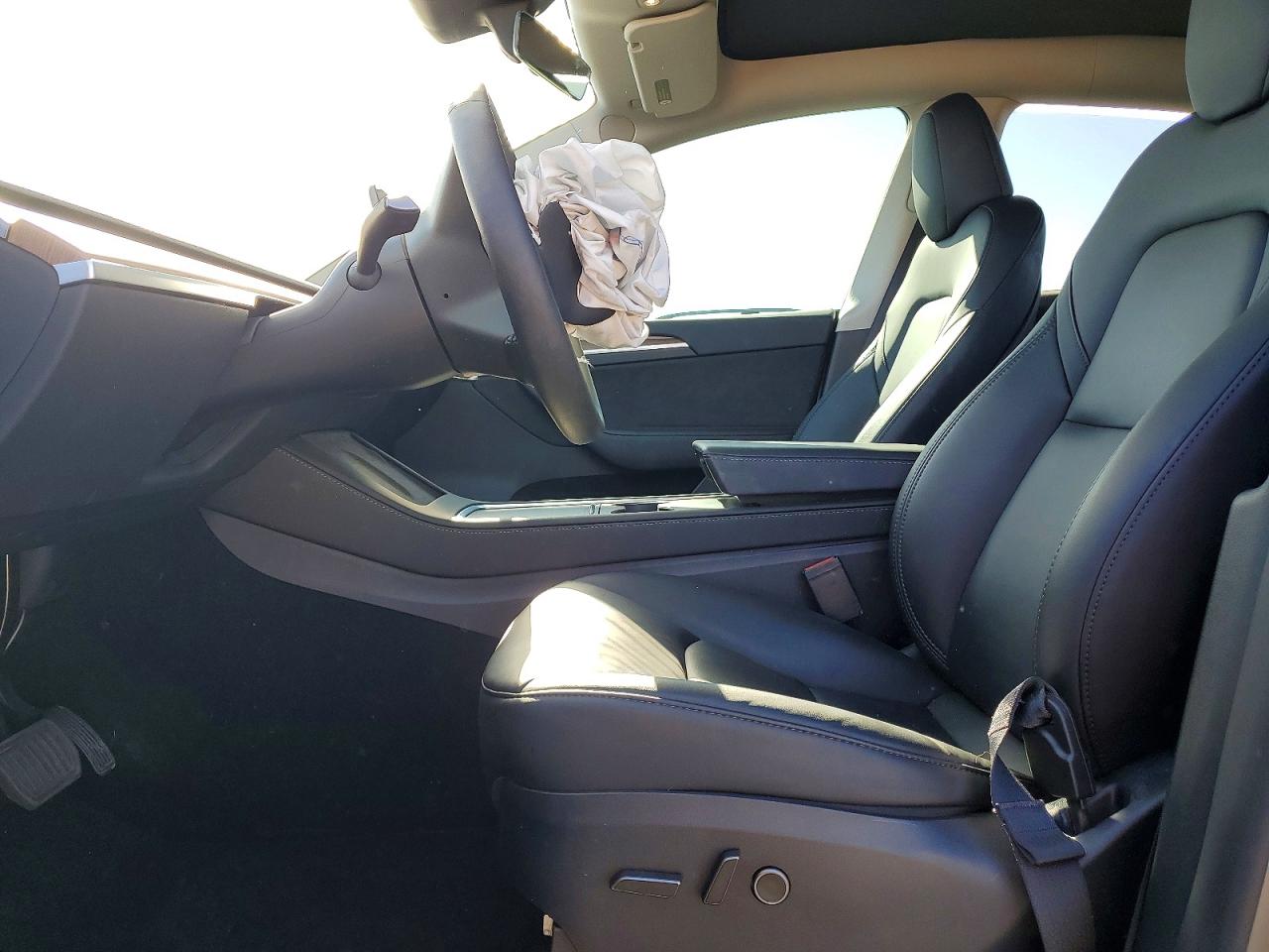 2025 Tesla Model y VIN 7SAYGDED8SF314150 photo 7