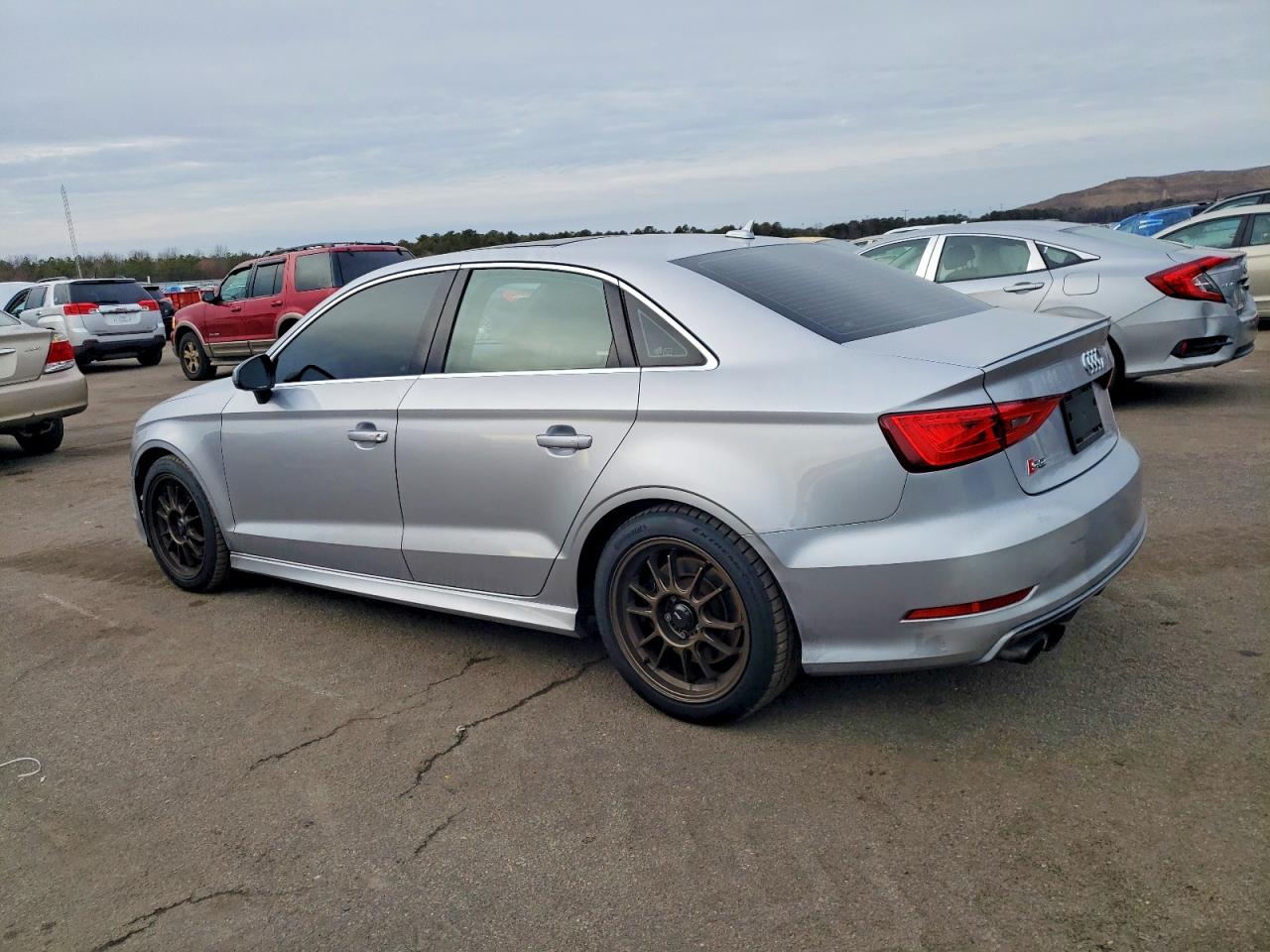 2015 Audi S3 VIN WAUBFGFF8F1118843 photo 2