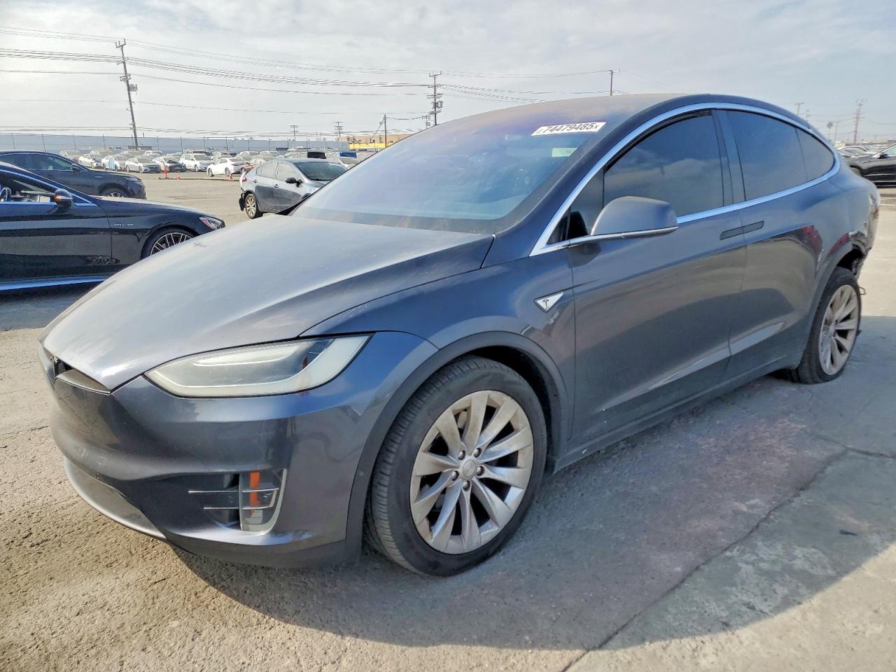 2016 Tesla Model x VIN 5YJXCAE22GF002303 photo 1