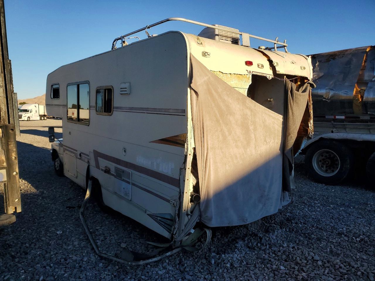 1991 WINNEBAGO Motorhome VIN 1T5VN94T2L0015454 photo 3
