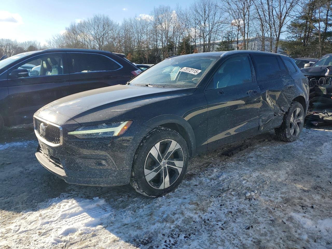 2023 Volvo V60 VIN YV4L12WZ8P2111760 photo 1