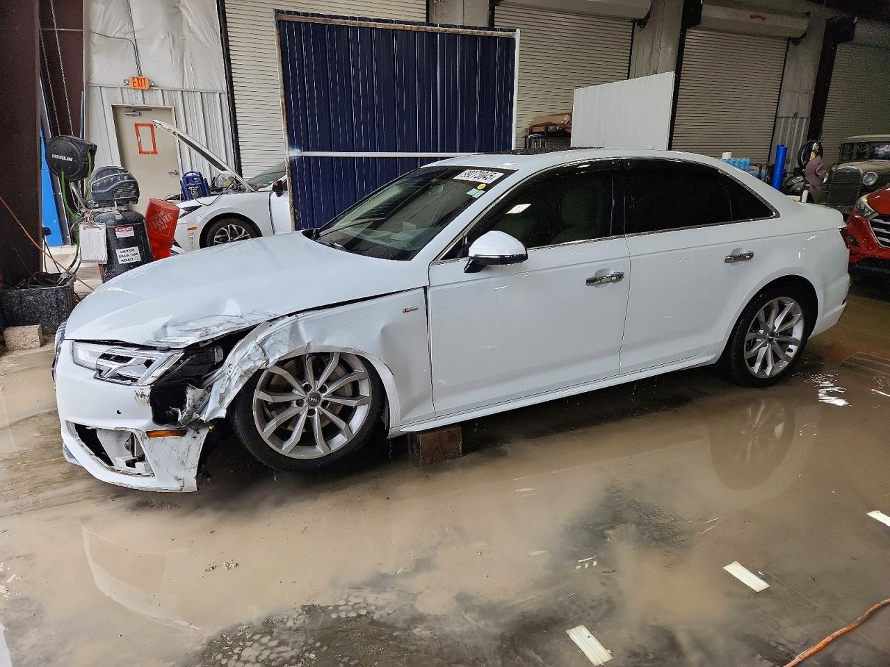 2019 Audi A4 VIN WAUFNAF42KN004162 photo 1