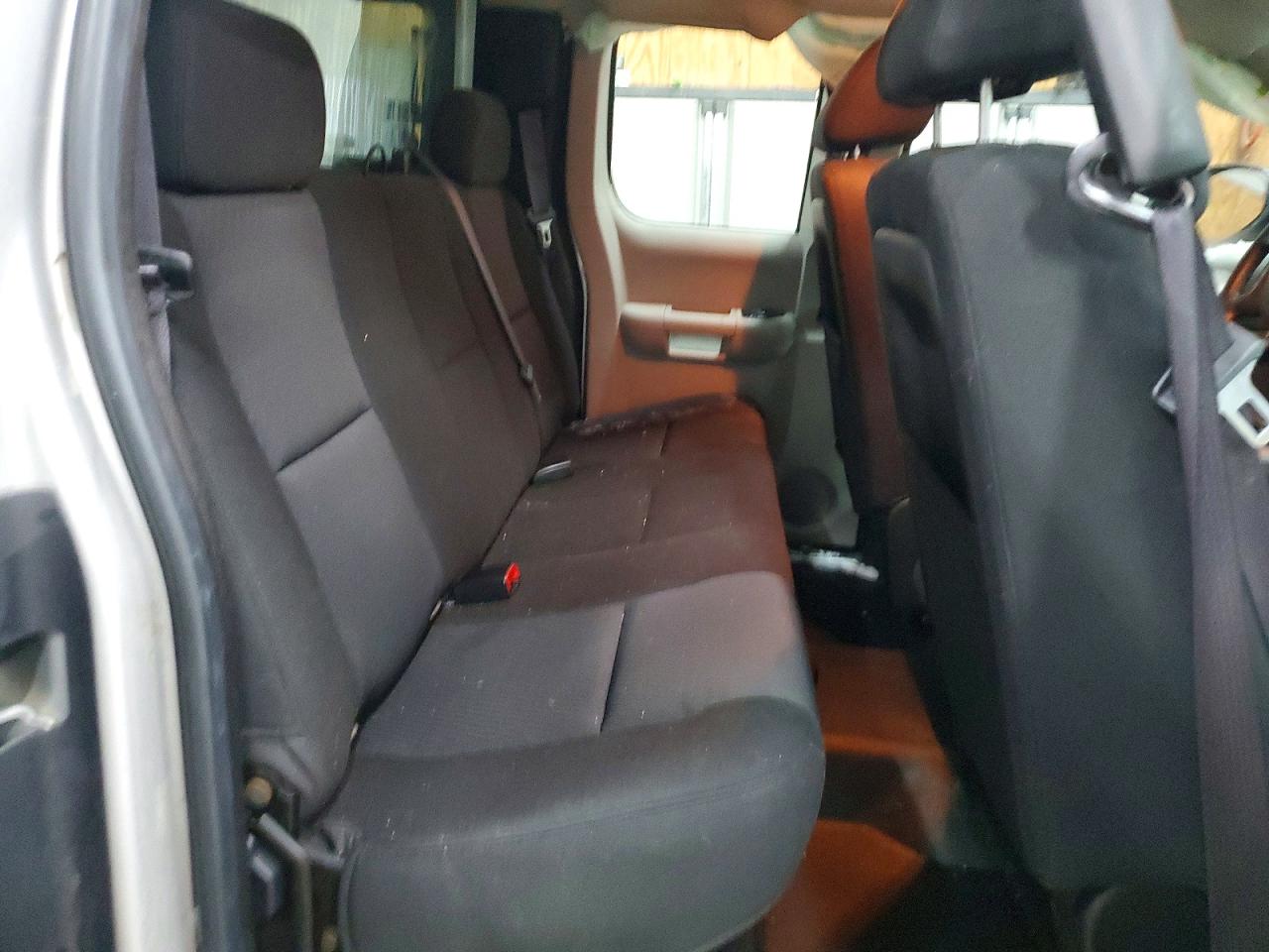 2010 Chevrolet All models VIN 1GCSKPE32AZ216184 photo 10