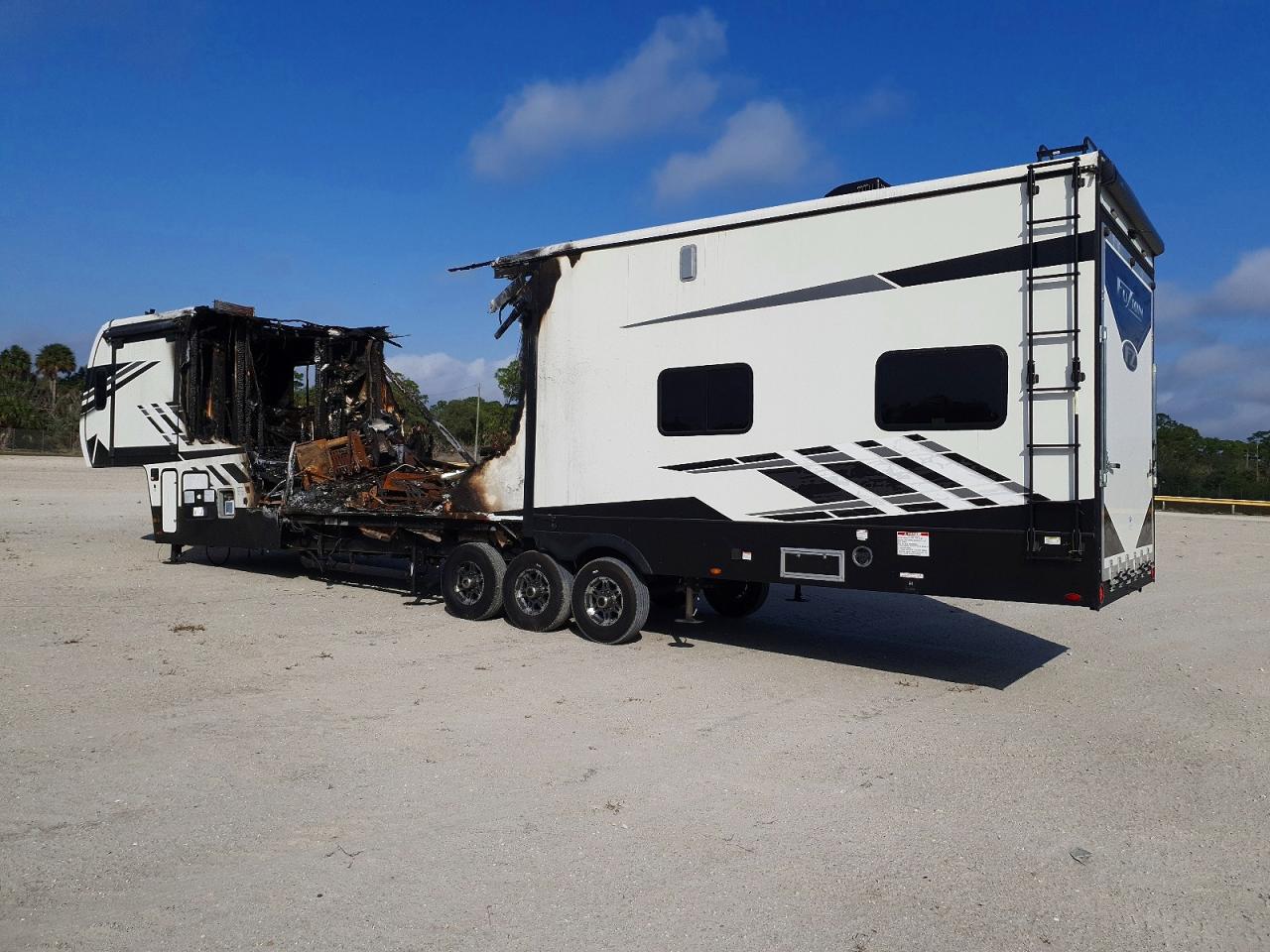 2022 DUTCHMAN Impact VIN 4YDF1PV30NF815447 photo 3