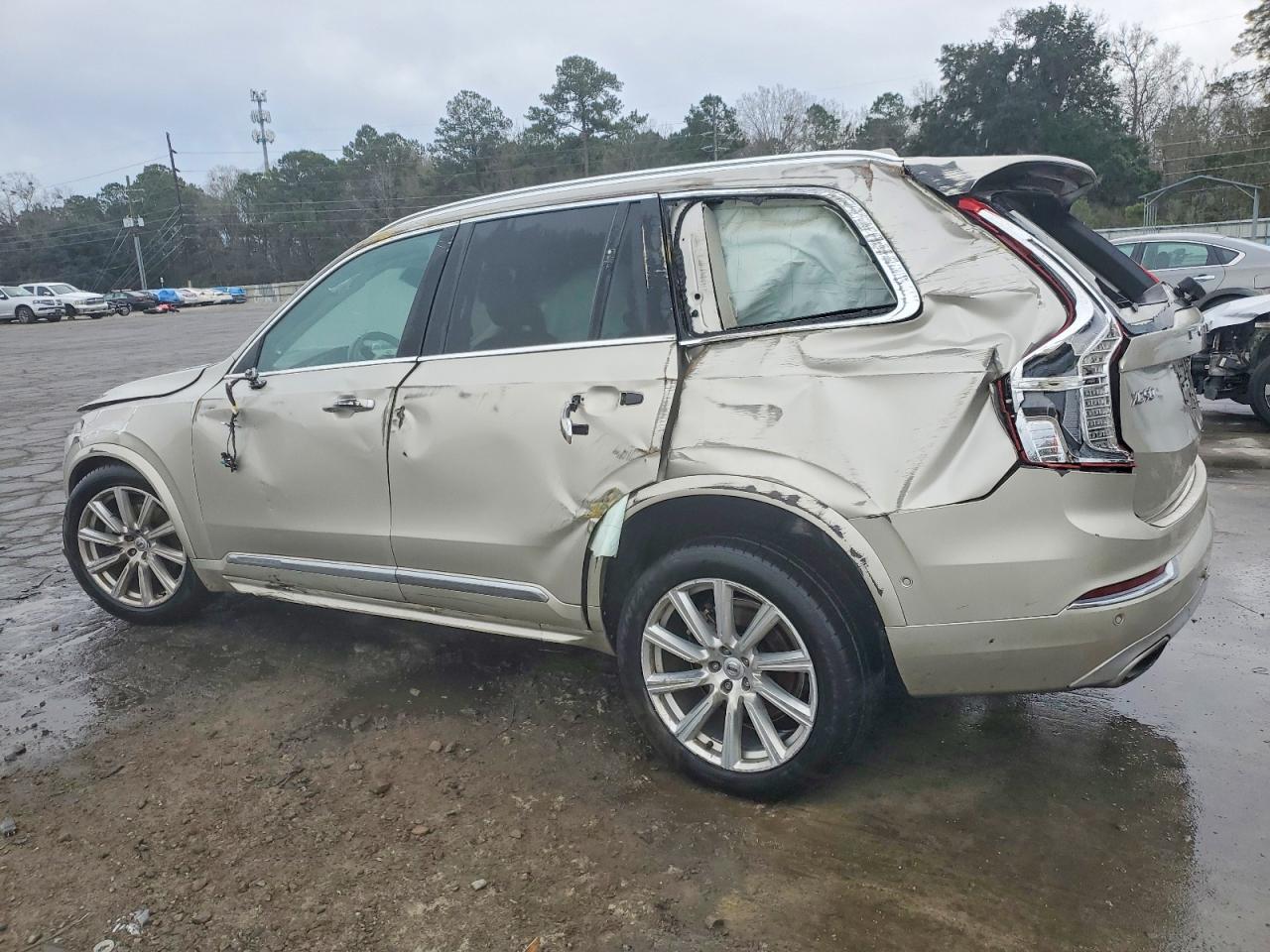 2017 Volvo Xc90 VIN YV4A22PL1H1139373 photo 2