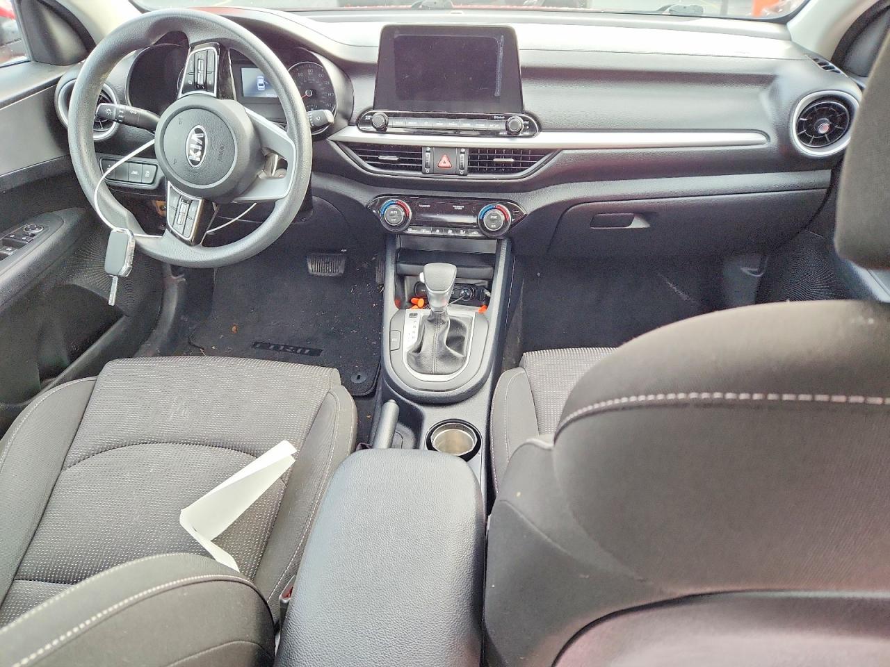 2019 Kia Forte VIN 3KPF24AD3KE017544 photo 8