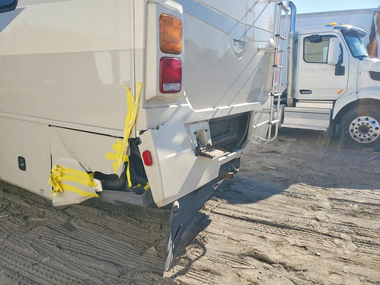 2008 FLEETWOOD All other VIN 5B4MP67G083434115 photo 9