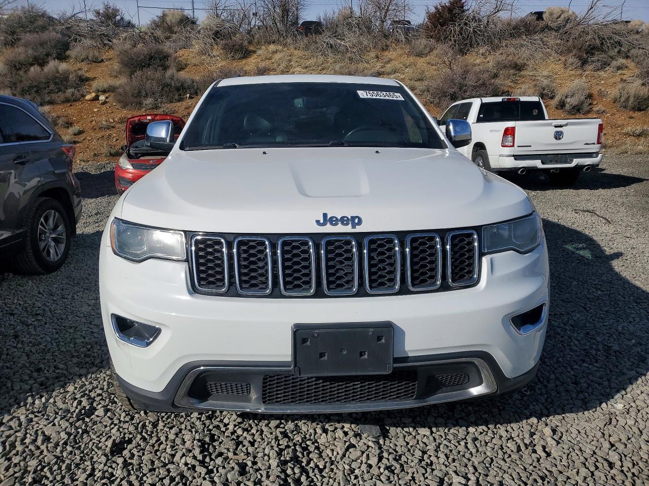 2018 Jeep Grand cher VIN 1C4RJFBM3JC440317 photo 5