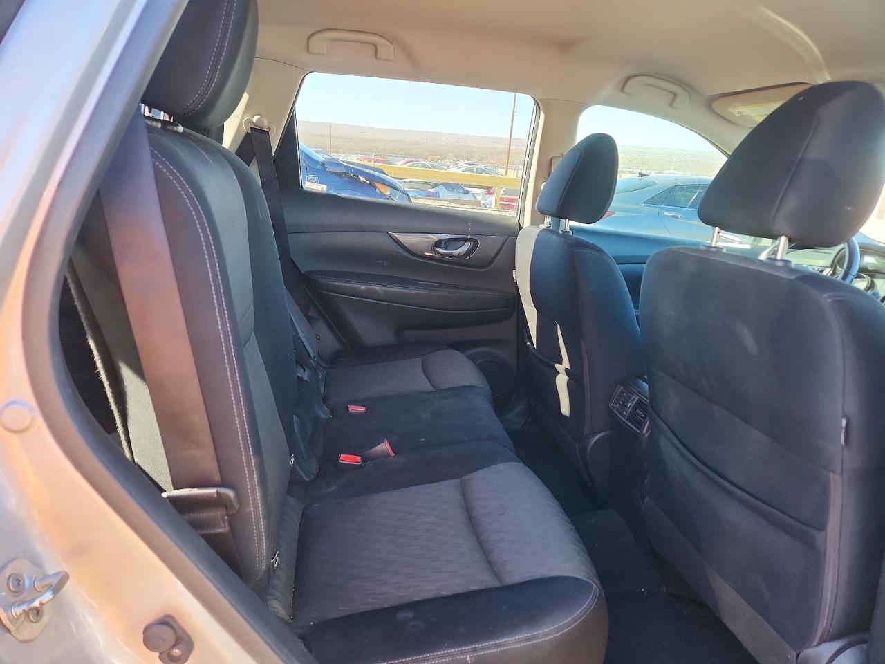 2017 Rogue VIN JN8AT2MT9HW391142 photo 10