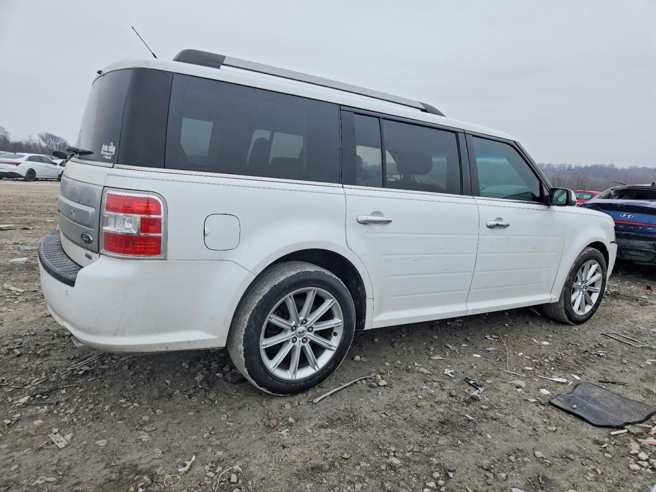 2017 Ford Flex VIN 2FMHK6D82HBA00538 photo 3