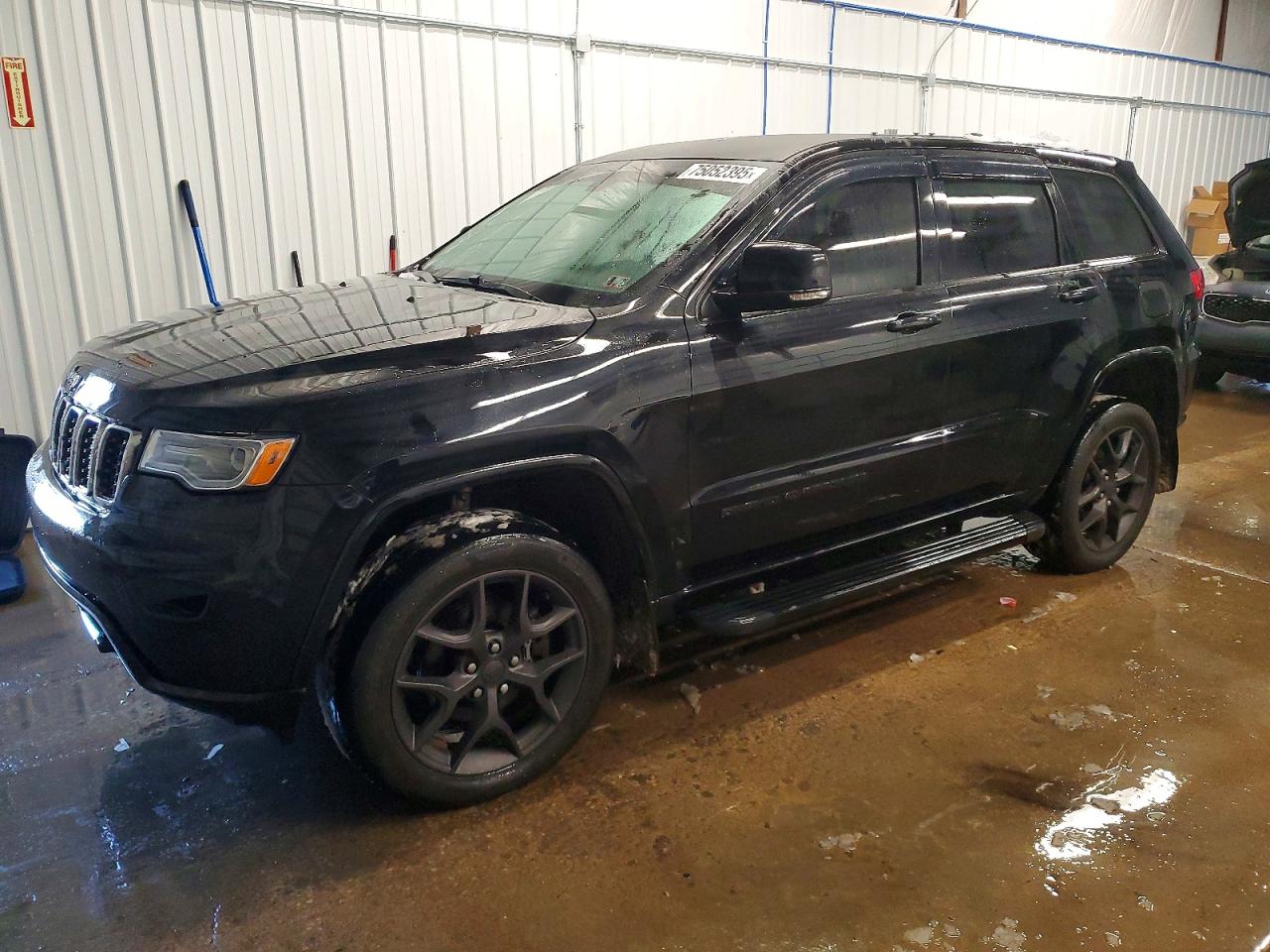 2018 Jeep Grand cher VIN 1C4RJFCM3JC450229 photo 1
