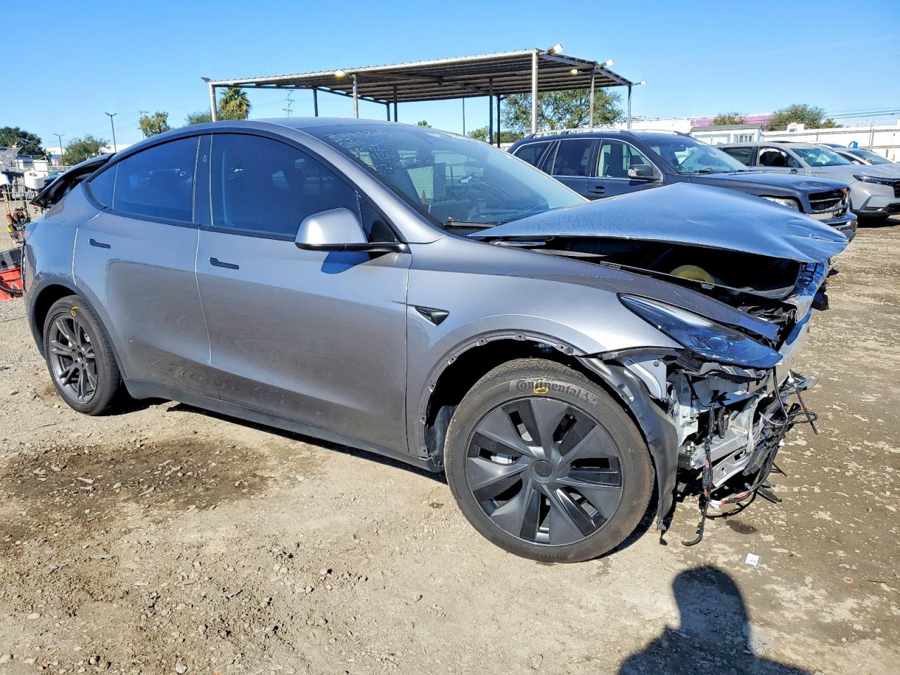 2025 Tesla Model y VIN 7SAYGDED8SF314150 photo 4