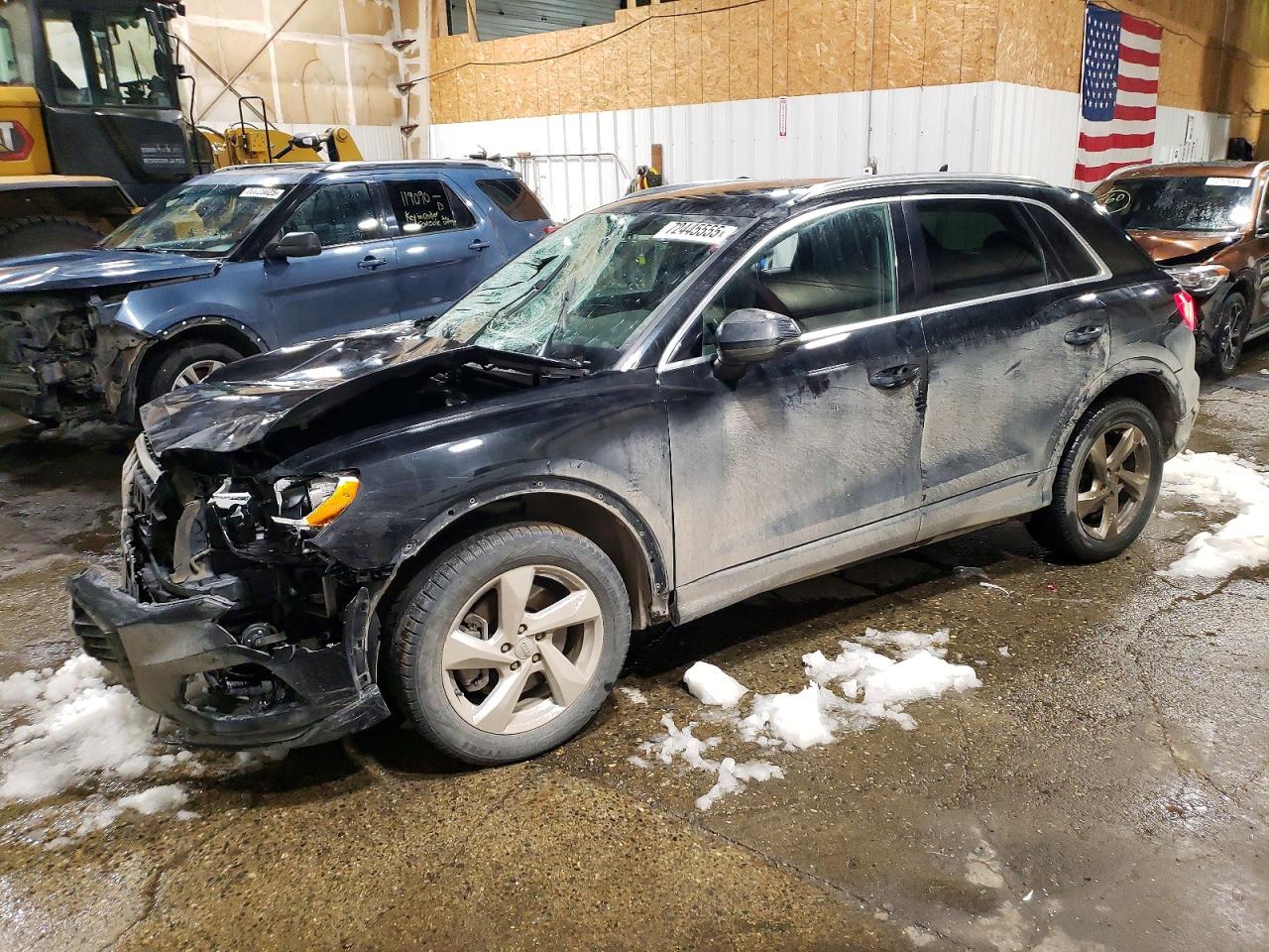 2020 Audi Q3 VIN WA1AECF37L1025866 photo 1