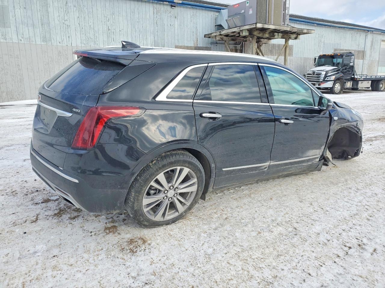 2024 Cadillac Xt5 VIN 1GYKNDRS5RZ741558 photo 3