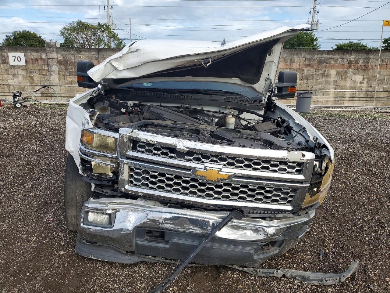 2015 Chevrolet All models VIN 1GCRCRECXFZ404594 photo 5