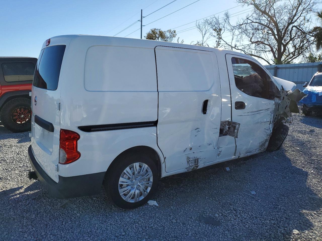 2016 Nissan Nv200 VIN 3N6CM0KNXGK690186 photo 3
