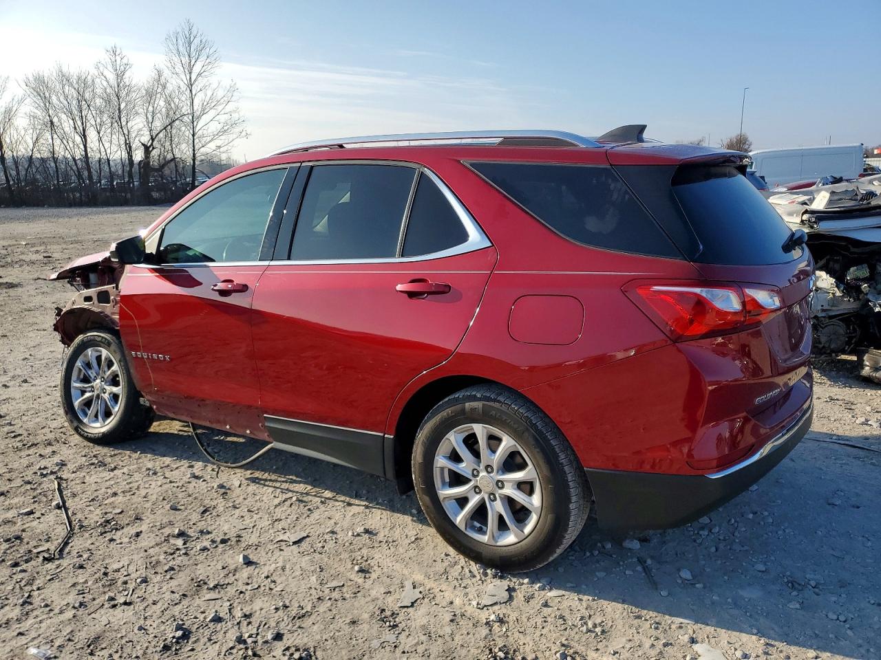 2020 Chevrolet Equinox VIN 3GNAXUEV3LS647248 photo 2