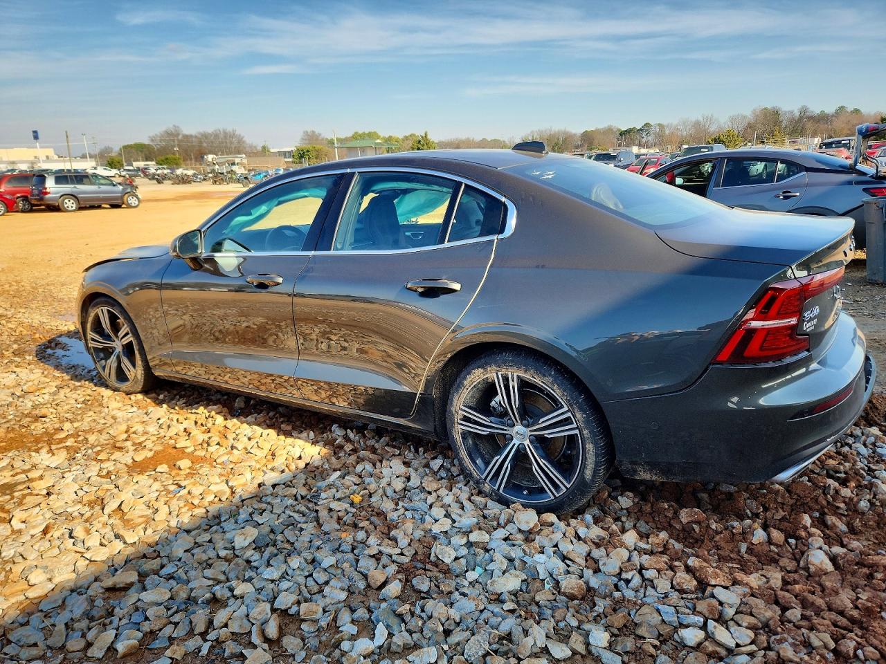 2021 Volvo S60 VIN 7JR102TL1MG113508 photo 2