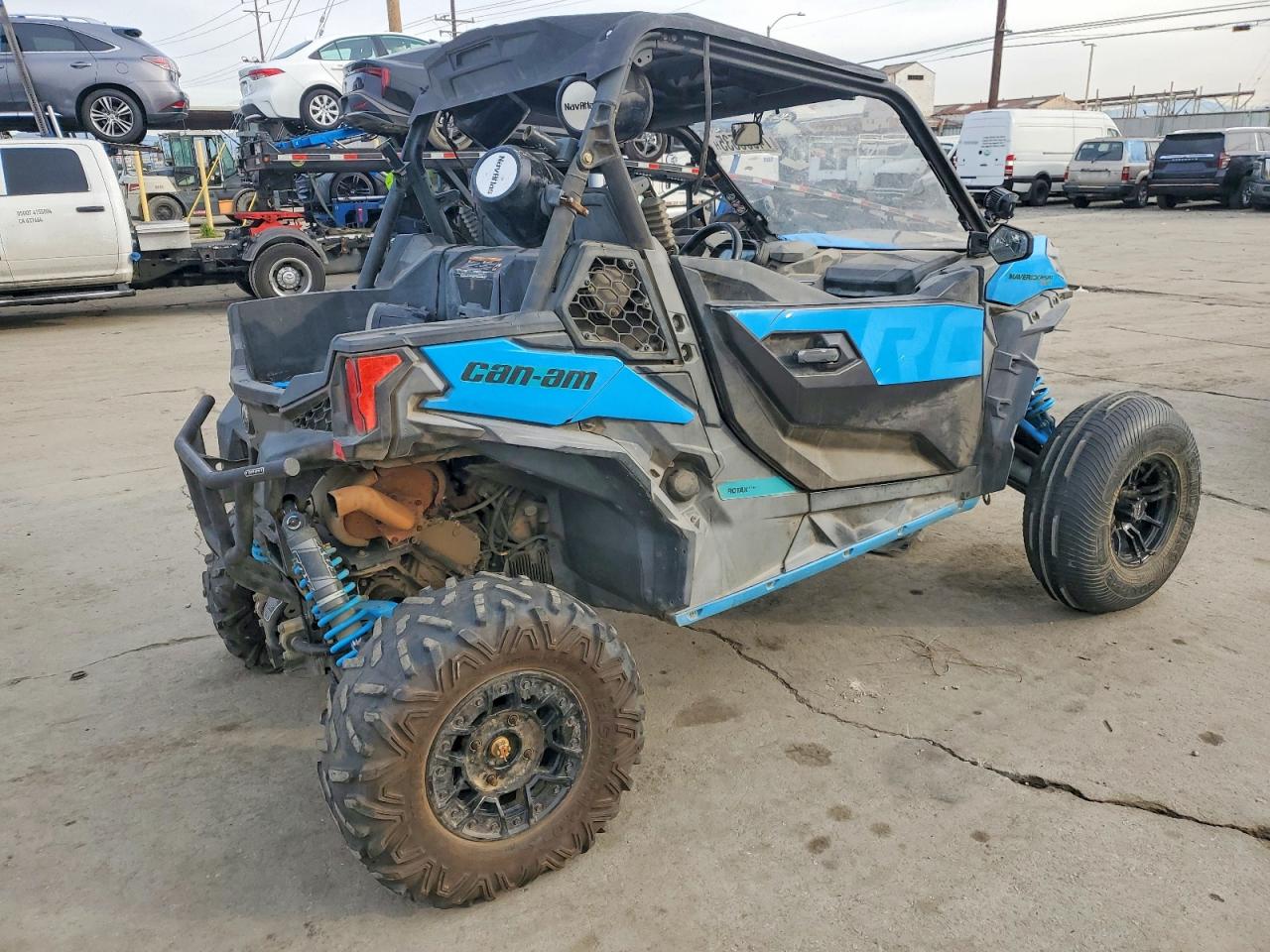 2019 Can Unknown VIN 3JB1PAX49KK000284 photo 4