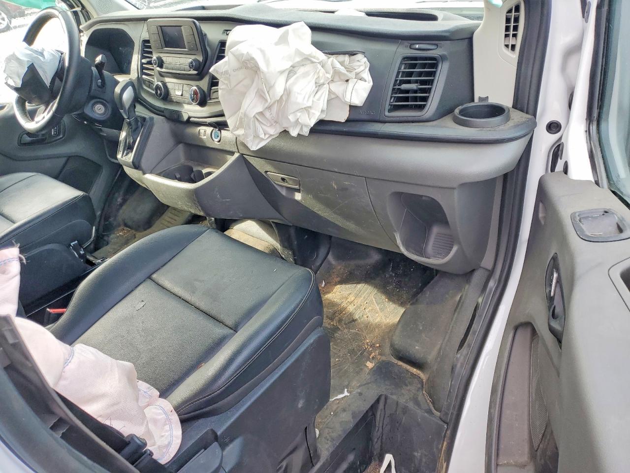 2025 Ford Transit VIN 1FTBR1Y86SKA45675 photo 8