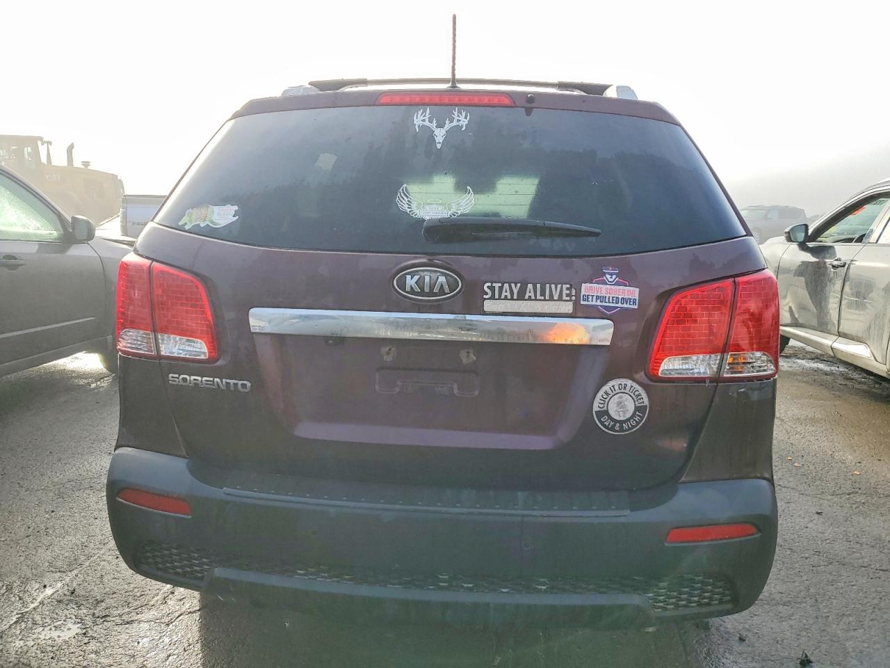 2012 Kia Sorento VIN 5XYKTDA61CG299104 photo 6