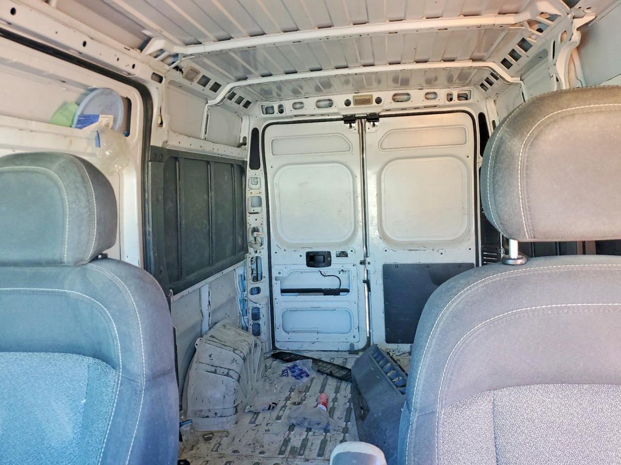 2020 RAM Promaster VIN 3C6URVXG5LE123478 photo 10