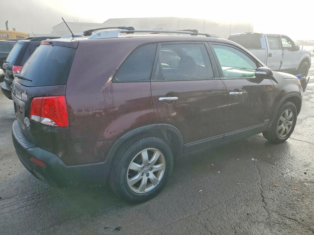 2012 Kia Sorento VIN 5XYKTDA61CG299104 photo 3