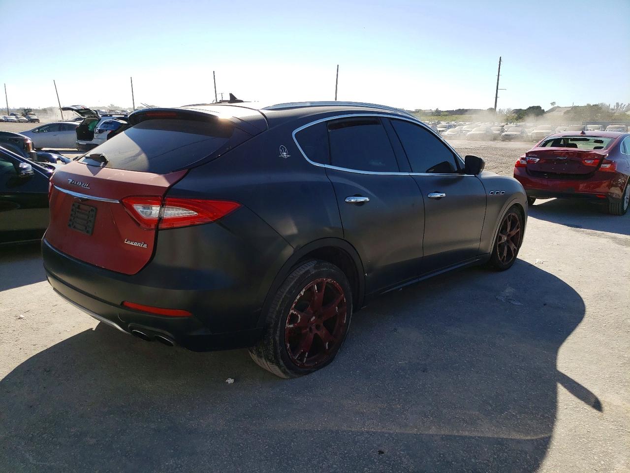 2017 Maserati All models VIN ZN661XUL9HX225829 photo 3