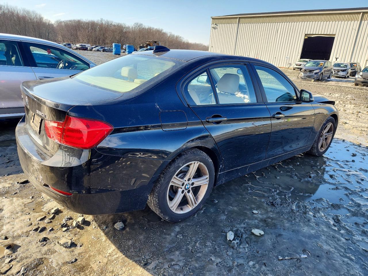2014 BMW 3 series VIN WBA3C3C54EF984042 photo 3