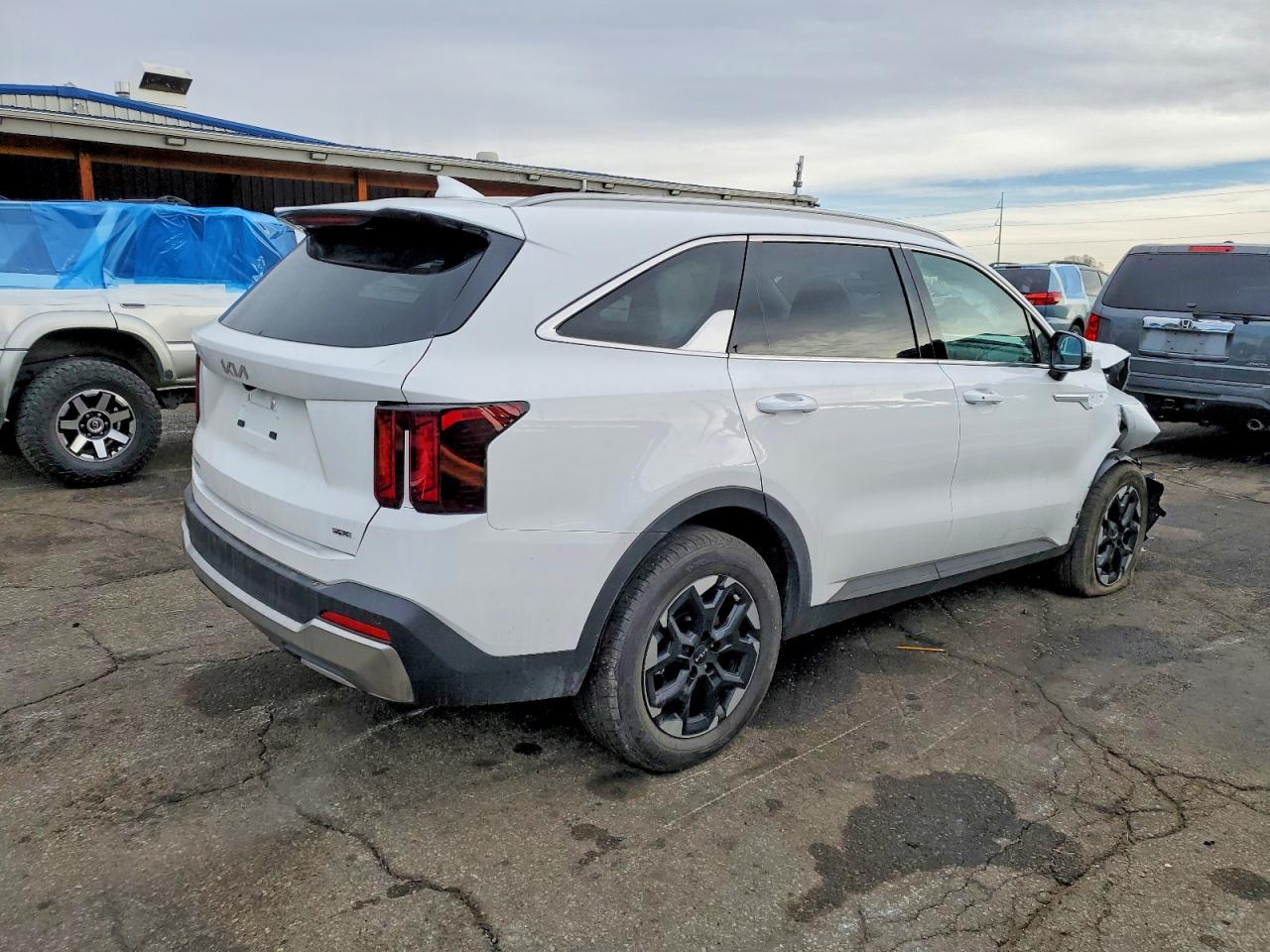 2026 Kia Sorento VIN 5XYRLDJC1TG429080 photo 3