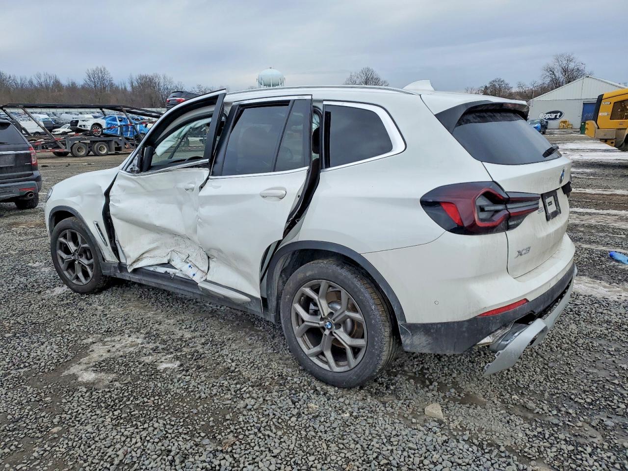 2024 BMW X3 VIN 5UX53DP07R9V42309 photo 2