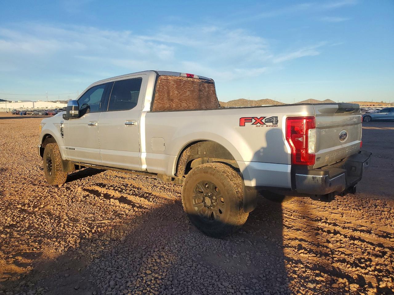 2017 Ford F250 VIN 1FT7W2BT6HED08644 photo 2