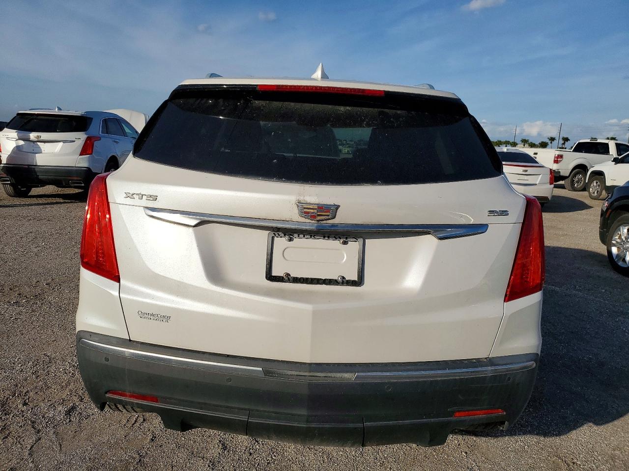 2018 Cadillac Xt5 VIN 1GYKNCRS8JZ182473 photo 6