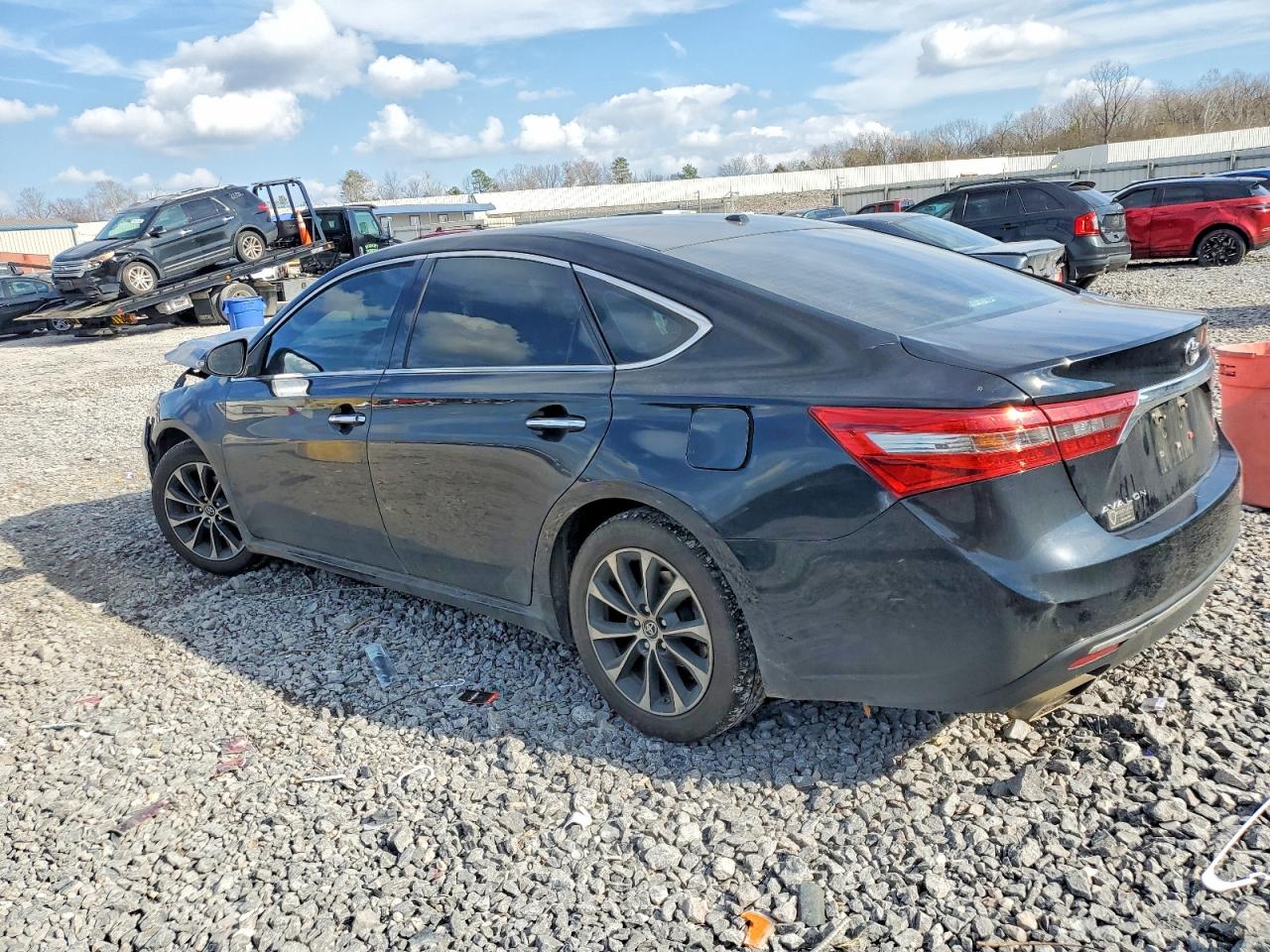 2016 Toyota Avalon VIN 4T1BK1EB7GU201668 photo 2