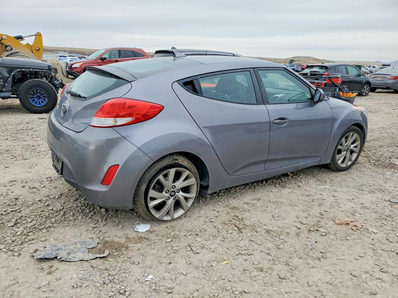 2016 HYUNDAI Veloster VIN KMHTC6ADXGU253706 photo 3