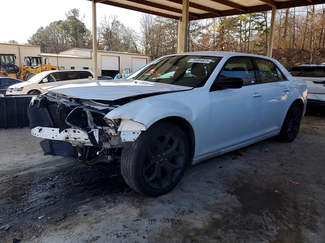 2022 Chrysler 300 VIN 2C3CCAAG4NH236745 photo 1
