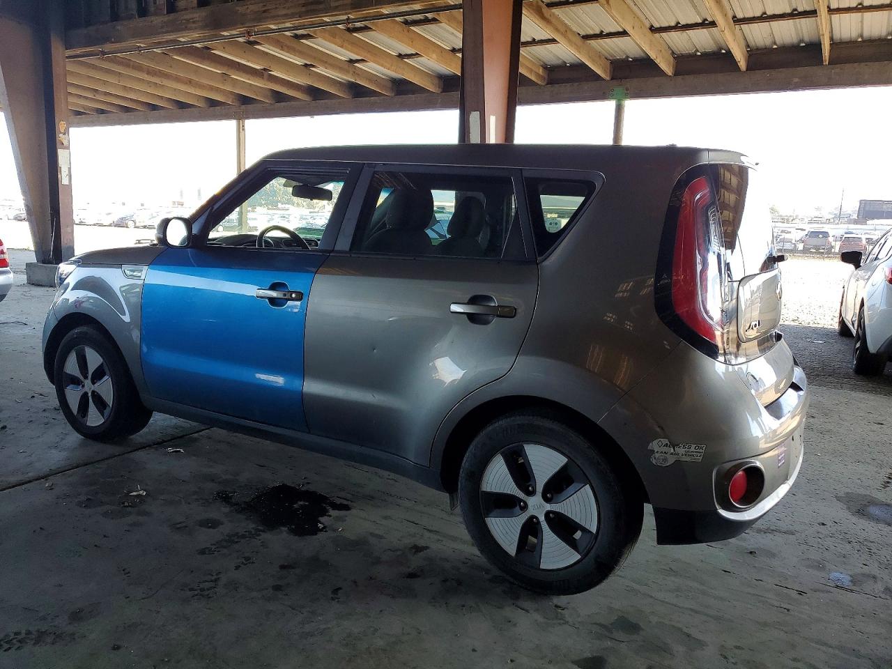 2017 Kia Soul VIN KNDJP3AE3H7022248 photo 2