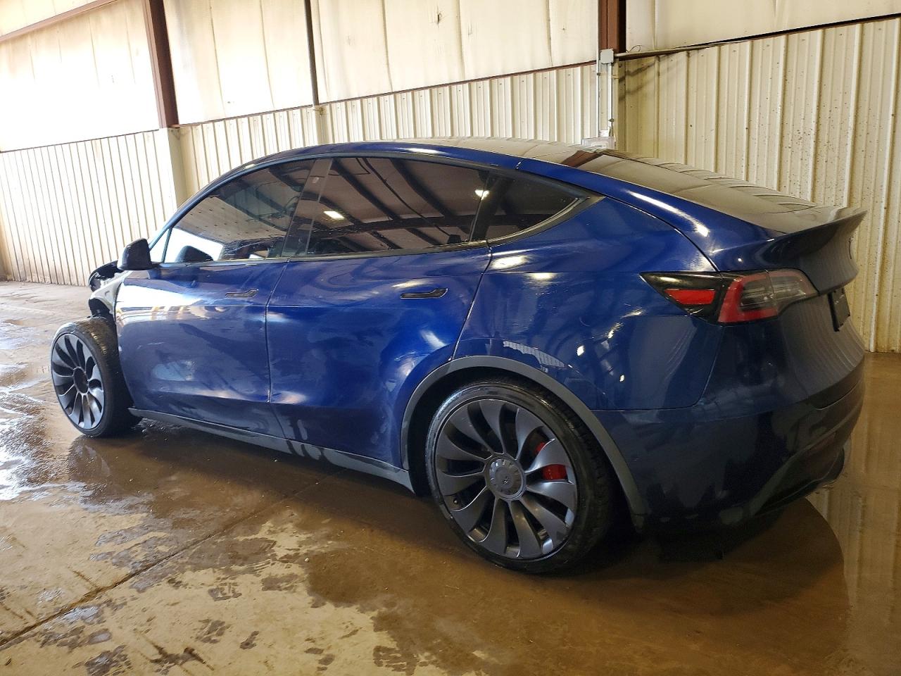 2020 Tesla Model y VIN 5YJYGDEF4LF005145 photo 2