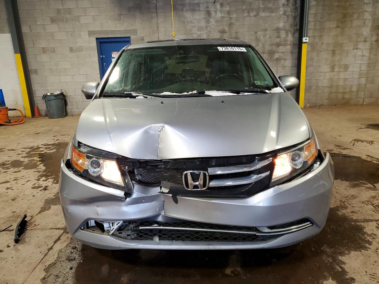 2017 Honda Odyssey VIN 5FNRL5H61HB019724 photo 5