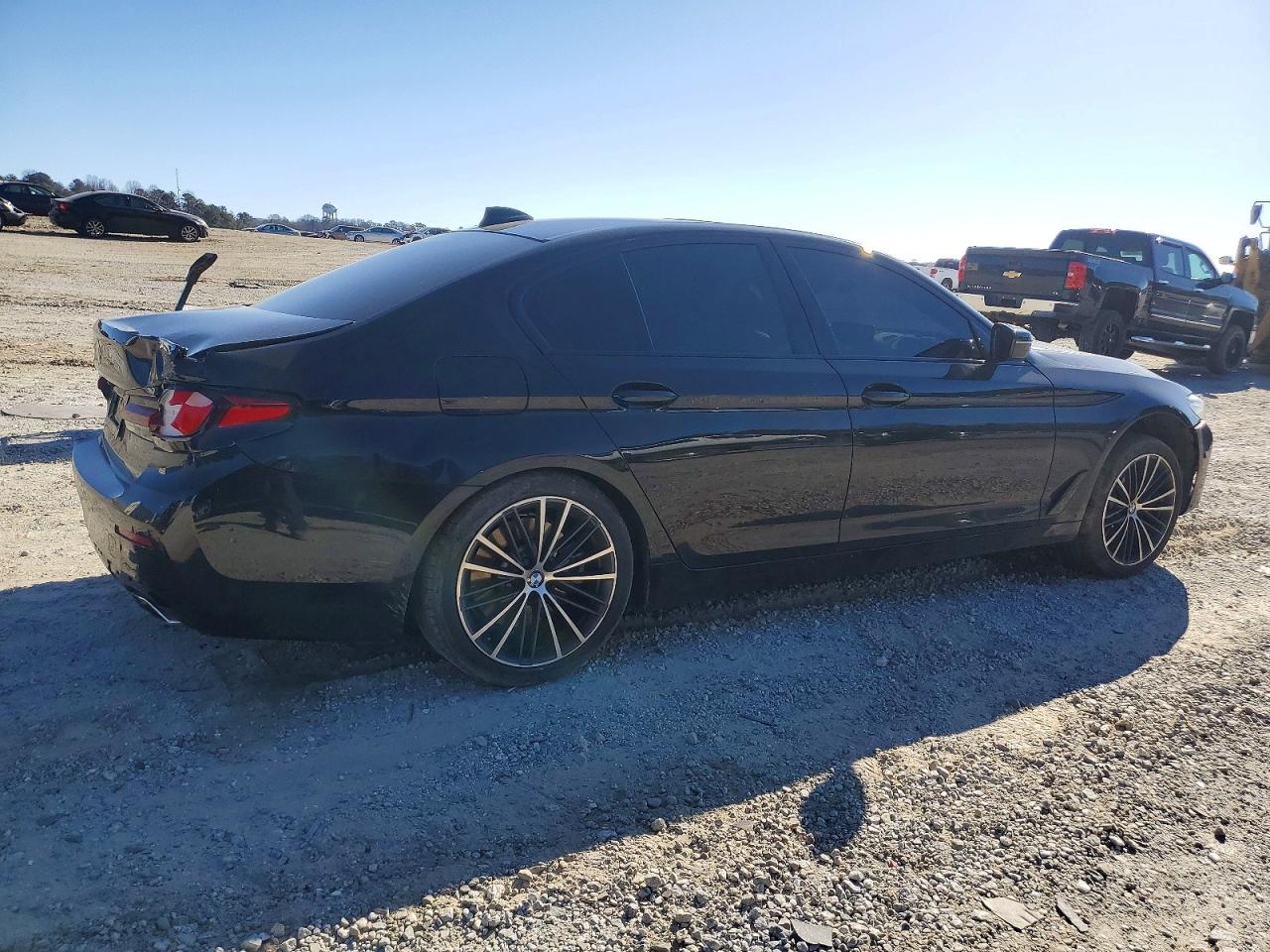 2022 BMW 5 series VIN WBA53BJ0XNWX58453 photo 3