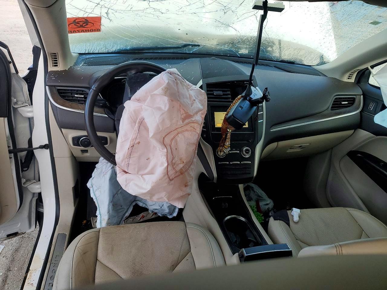 2019 Lincoln Mkc VIN 5LMCJ3C9XKUL02034 photo 8