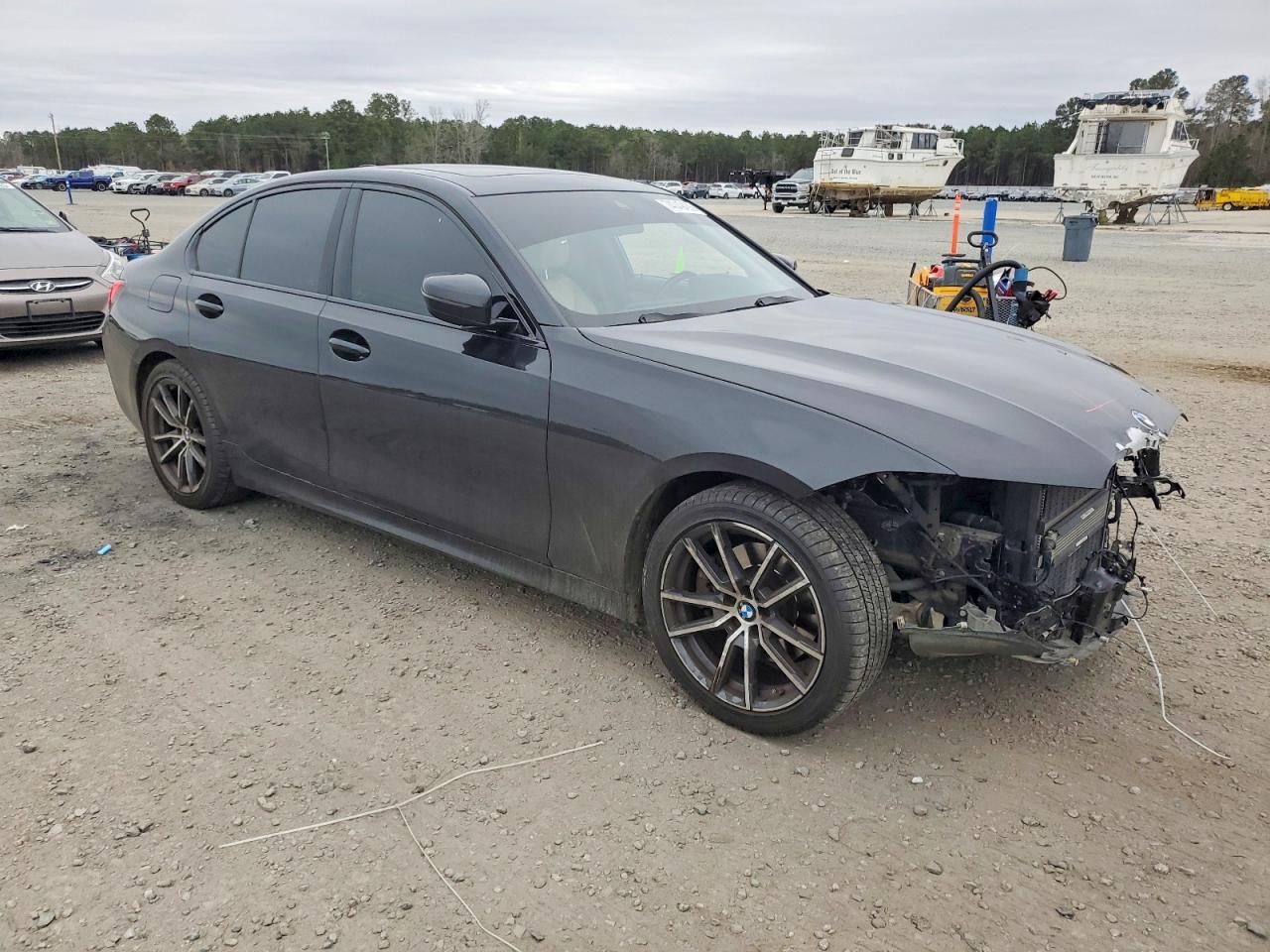2022 BMW 3 series VIN 3MW5R1J08N8C55540 photo 4
