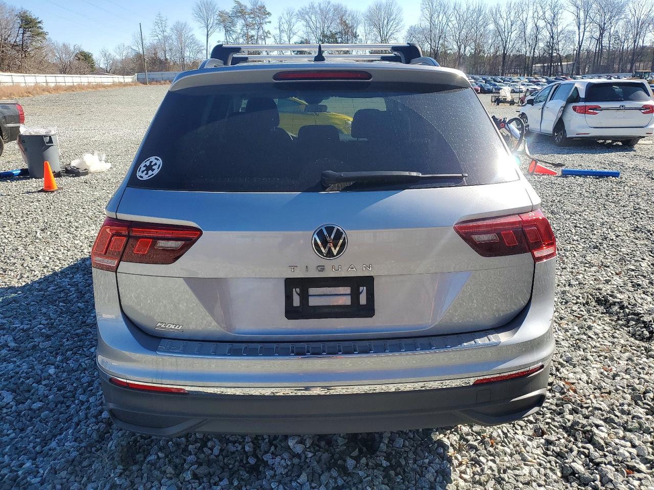 2024 Volkswagen Tiguan VIN 3VVRB7AX0RM155133 photo 6