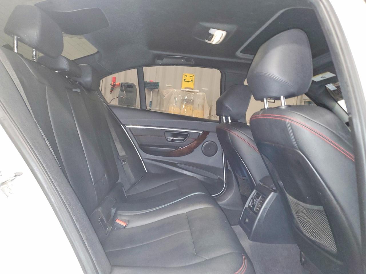 2017 BMW 3 series VIN WBA8D9C37HA005085 photo 10