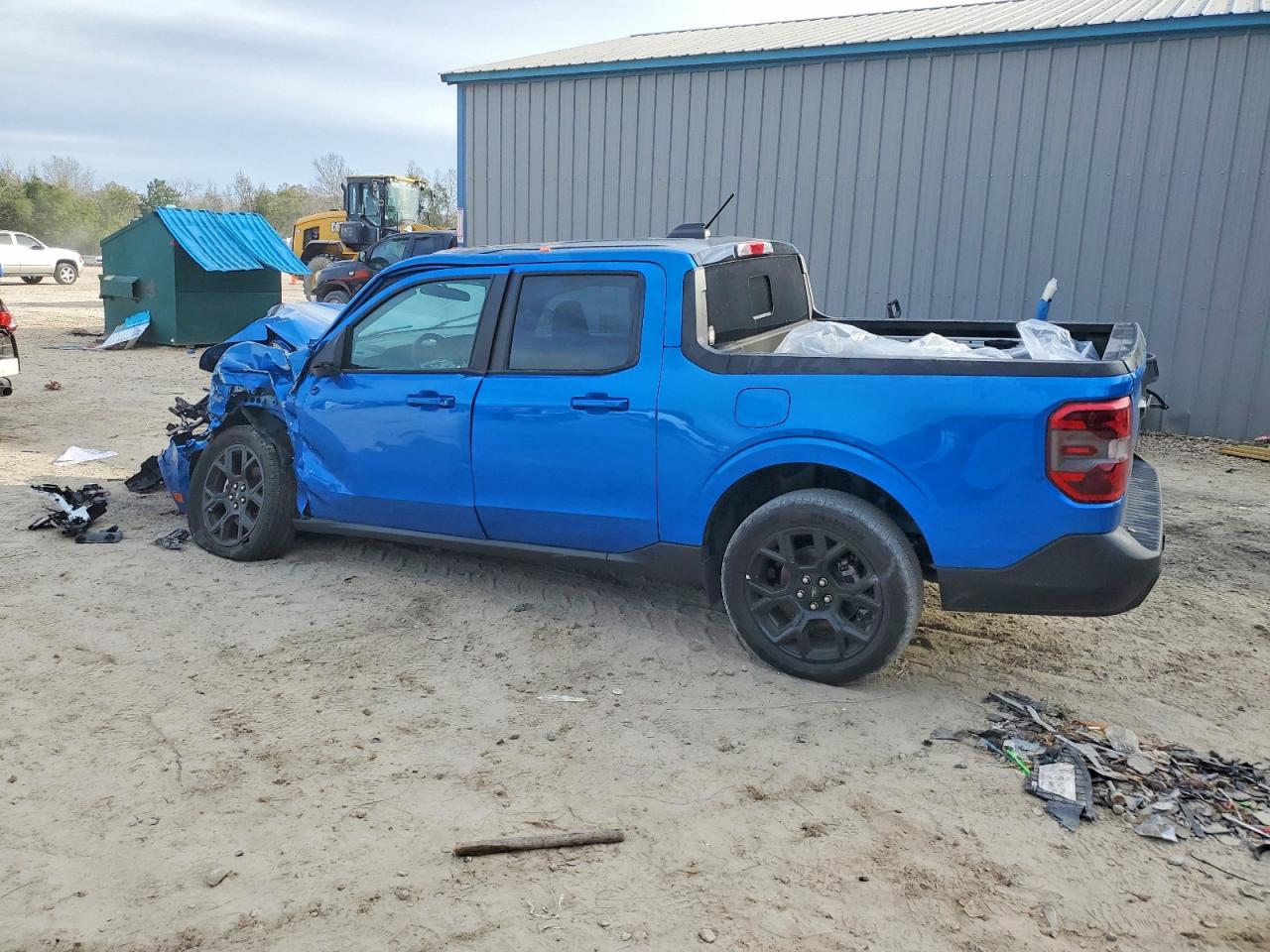 2025 Ford Maverick l VIN 3FTTW8SA5SRA21042 photo 2
