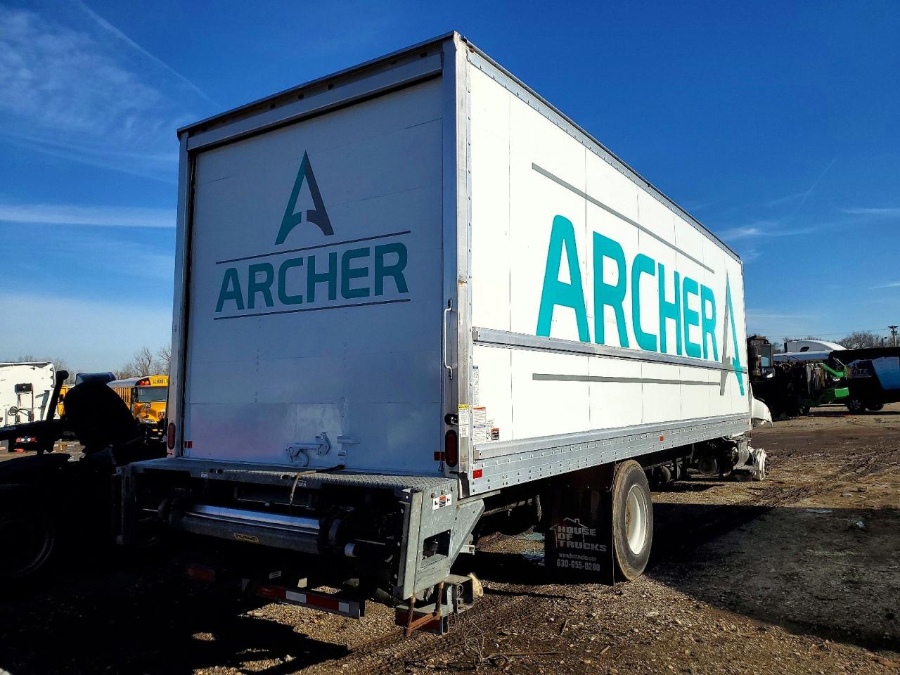 2019 HINO All models VIN 5PVNJ8JVXK4S71641 photo 3