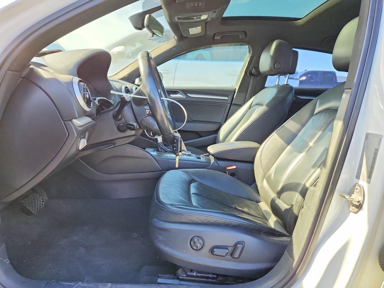 2018 Audi A3 VIN WAUAUGFF0J1031237 photo 7