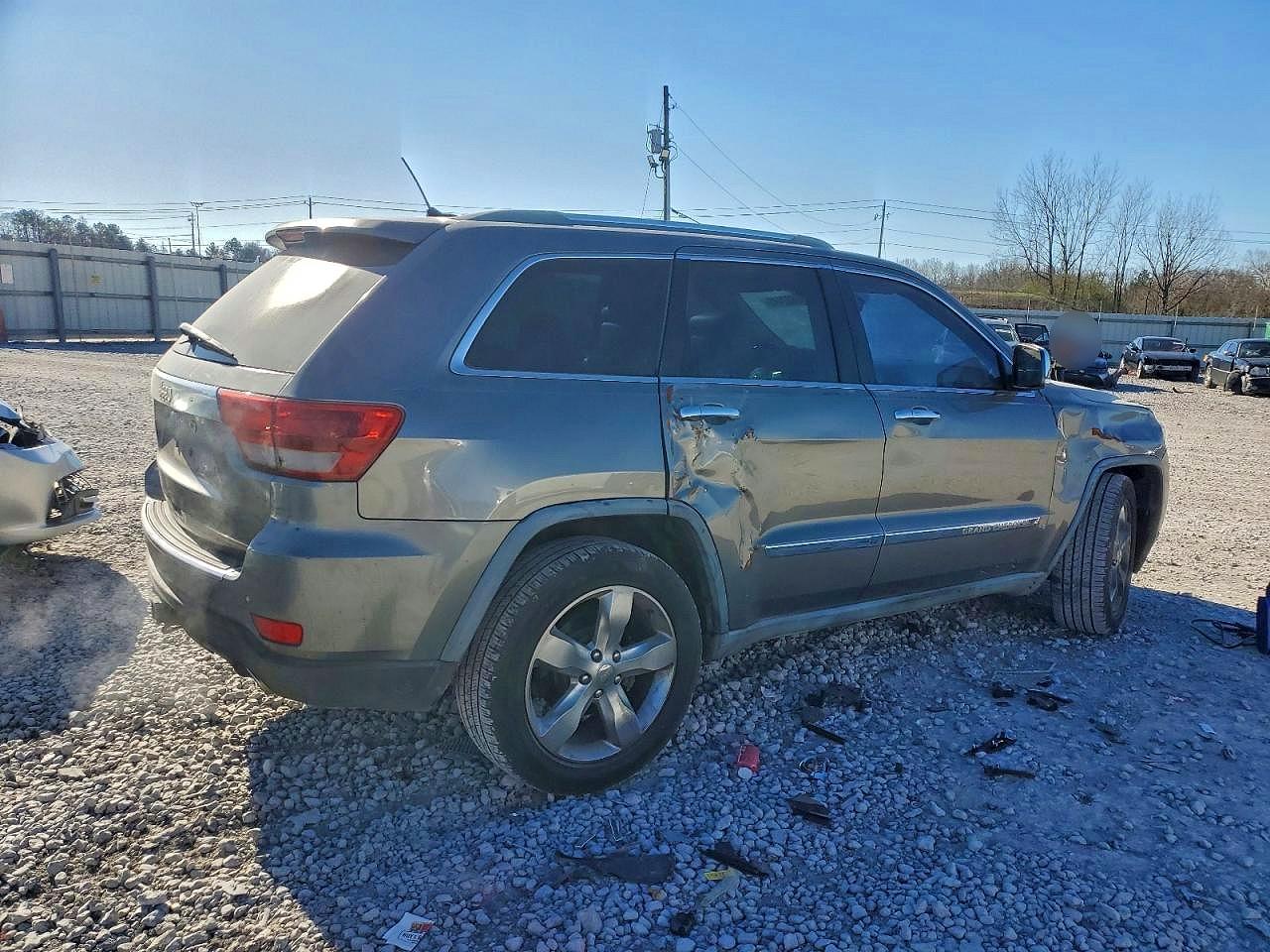 2011 Jeep Grand cher VIN 1J4RS5GT8BC610934 photo 3